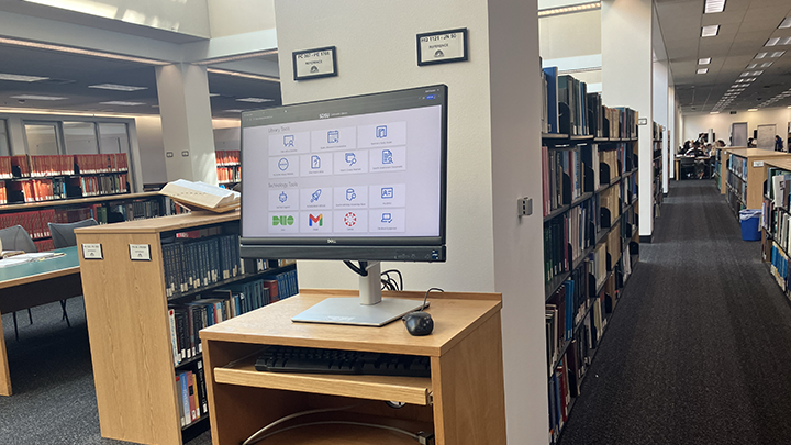 Standalone computer kiosk